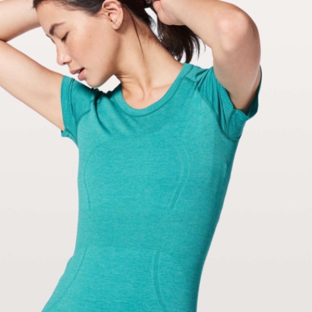 Lululemon swiftly tech turquoise blue shirt 4 short sleeve EUC